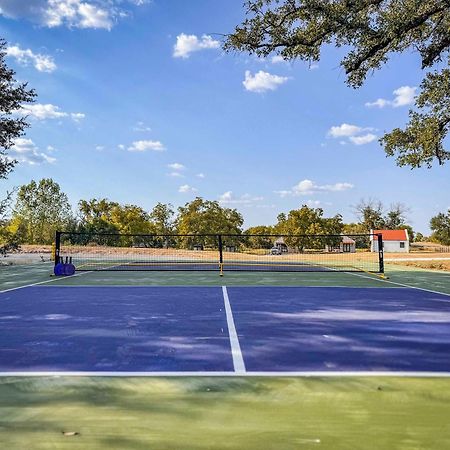 Container Home With Rooftop Views And Pickleball-Pecan Grove Bellmead Extérieur photo