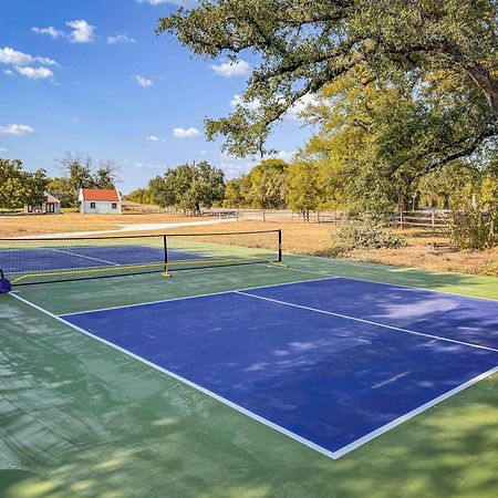 Container Home With Rooftop Views And Pickleball-Pecan Grove Bellmead Extérieur photo
