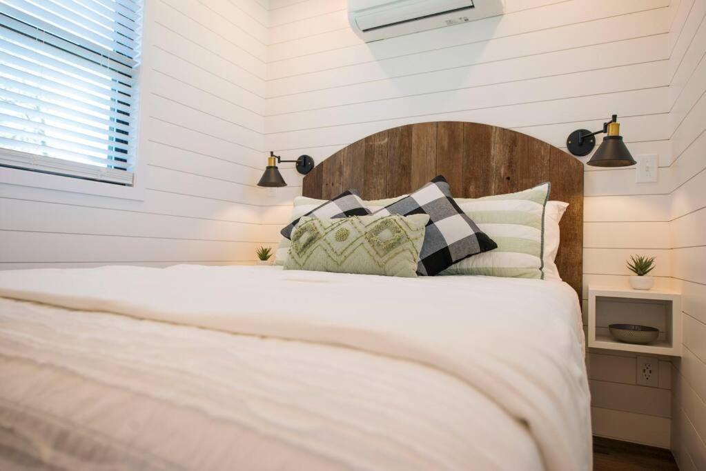 Container Home With Rooftop Views And Pickleball-Pecan Grove Bellmead Extérieur photo