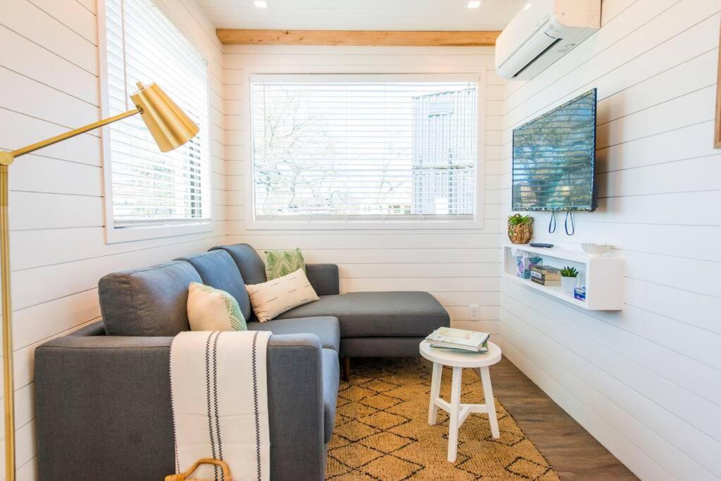 Container Home With Rooftop Views And Pickleball-Pecan Grove Bellmead Extérieur photo