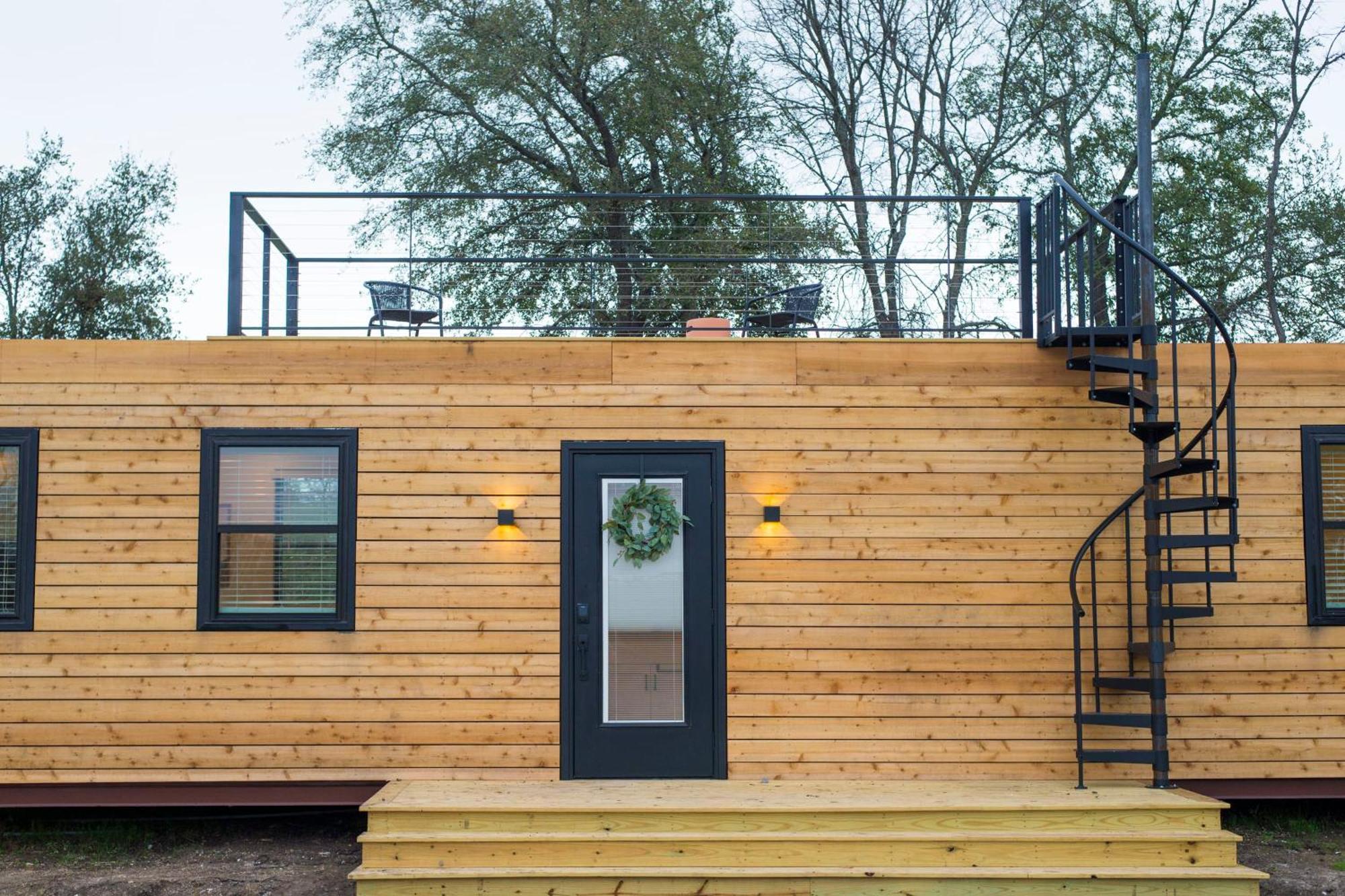 Container Home With Rooftop Views And Pickleball-Pecan Grove Bellmead Extérieur photo